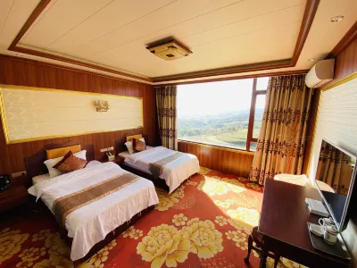 Red Clay People's Hotel Hotel di Distrik Dongchuan