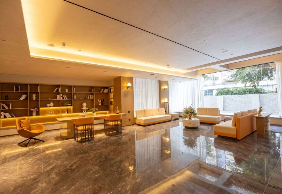 홍양 · 리위에 윤주 (광저우 파저우 컨벤션 및 전시 지점) 썸네일