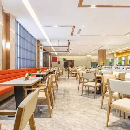 Rong Jiang Hui Yur Hotel