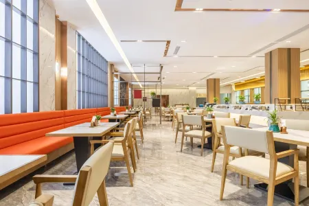 Rong Jiang Hui Yur Hotel Отели рядом со станцией Rongjiang Railway Station