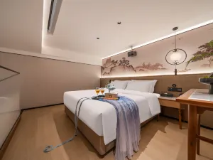 Moshang Qingya Hotel (Alar Nightless City)