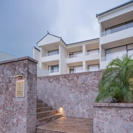 Dali Shuanglang Jian Shan Hai Jing Mei Su (Seaview Boutique Inn)