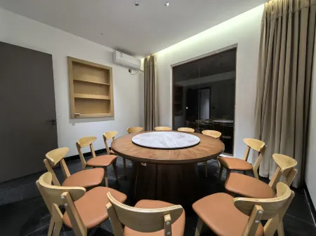 YLKEZHAN Отели рядом с достопримечательностью «Dragon Palace Fairyland»