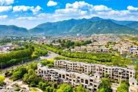 Lanqi · Hidden Mountain Resort Villa