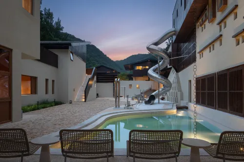 Xiangye Ersheng (Shangluo Zhangyugou) - Pet friendly