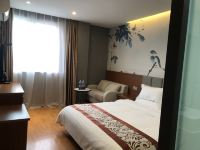 华舒酒店(上海崧泽大道店) - 豪华大床房