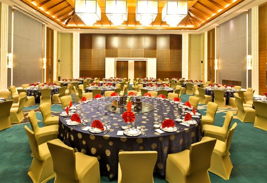 3. 나라다 팰리스 ..