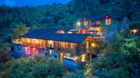 Lingyuanxiaozhu Hostel