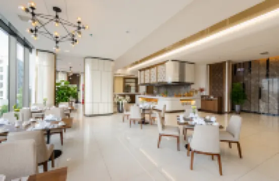 Muong Thanh Grand Bai Chay Hotel