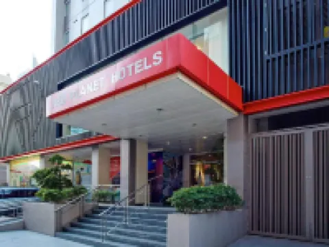 Red Planet Makati Amorsolo Hotels in Makati