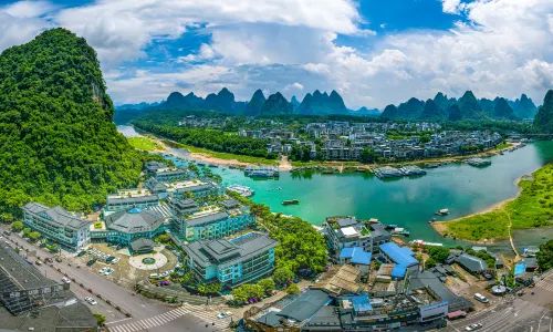 Green Lotus Hotel