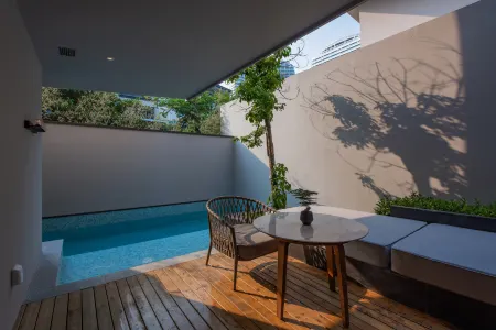 SANDALWOODS TANHOUSE SHUANGYUE BAY HUIZHOU