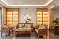 Huarui Hotel(Jiuhuashan Tourism ExchangeCentre Store)