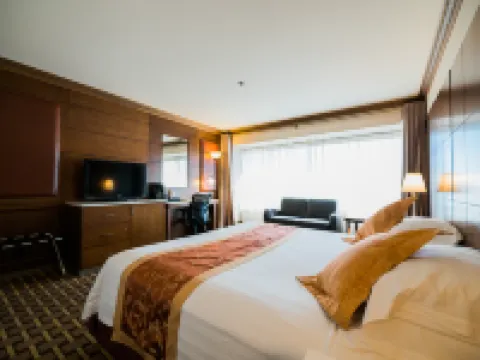 LA Crystal Hotel Hotels in Compton