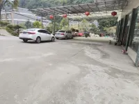 Asbestos Snow Mountain Impression Accommodation