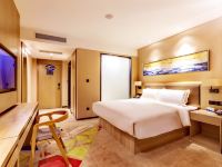 潮漫酒店(北京平谷千里马环岛店) - 品质致选大床房