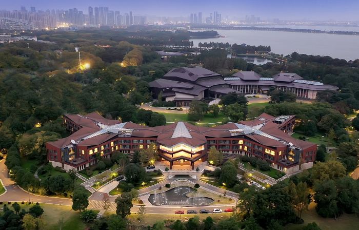 East Lake Hotel