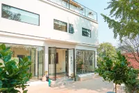 Freeman's House Hotels in 