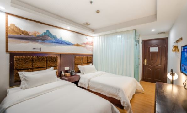 Shiyu Jinxin Hotel (Guangzhou Baiyun Railway Station Baixin Plaza)