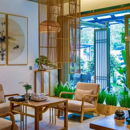 Deyang Yuhuyuan Hotel (Daxiao Hometown Scenic Area Branch)