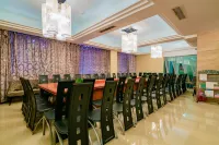 Wu Zhongmei Cheng Hotel - parking