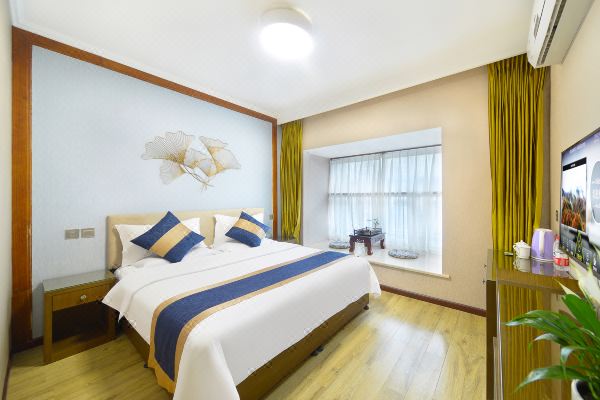 馨兰艺术酒店(成都犀浦地铁站店)