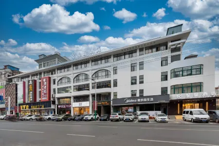 Starway Hotel (Chuzhou Mingguang Tiyu Road)