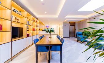 Dongding Business Hotel
