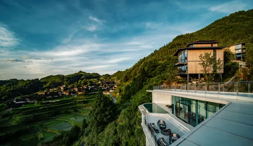 Xijiang Longtangshan house