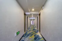 Urumqi Zhongchao Business Hotel