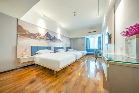 蔚藍飯店（柳州人民廣場五星步行街店）