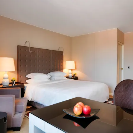 Hyatt Regency Cologne ケルンのホテル