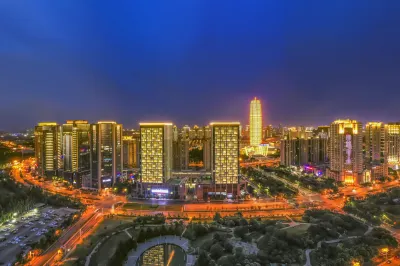 ANTAI LIGHT LUXURY HOTEL Các khách sạn gần HeNan YiShu ZhongXin YiShuGuan