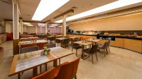 Prestige Hotel Old City - С баром