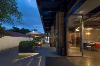 ZMAX Manxi Hotel Chengdu East Railway Station Vientiane City Branch - Designer-hotellit