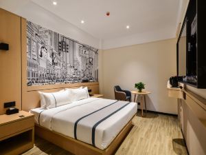 City Convenient Hotel (Shashi Middle School Store, Yiwu Trade City, Jingzhou)