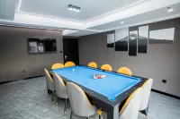 Youlai Youqu E-Sports Hotel (Leshan Shihao Plaza High Speed Railway Station)