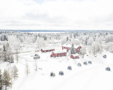 Arctic Guesthouse & Igloos Hotels in Ranua