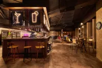 Moxy Shanghai Xuhui Hotels in Shanghai