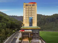 Hampton by Hilton Dongguan Fenggang Hotels near Sichuan Condiment Concourse