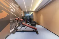 Ni Hao Hotel (Kaifeng Qi County) - parking