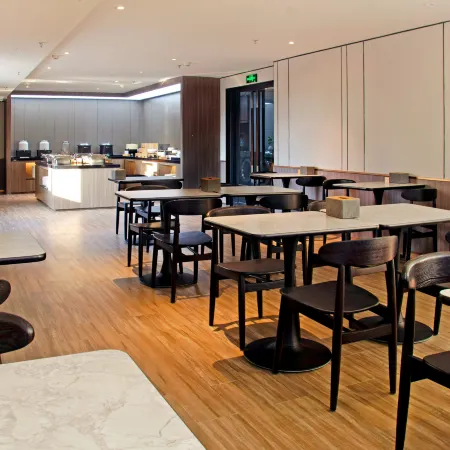 HanTing Hotel (Ulanqab Station Taihe Road)