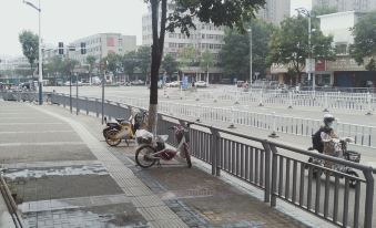 Linyi Jiangnan Fashion Hotel