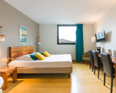 ヴィクトリア ガーデン ボルドー センター ボルドーのホテル