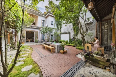Yinian Huakai Homestay (Chongzhou Jiezi Ancient Town)