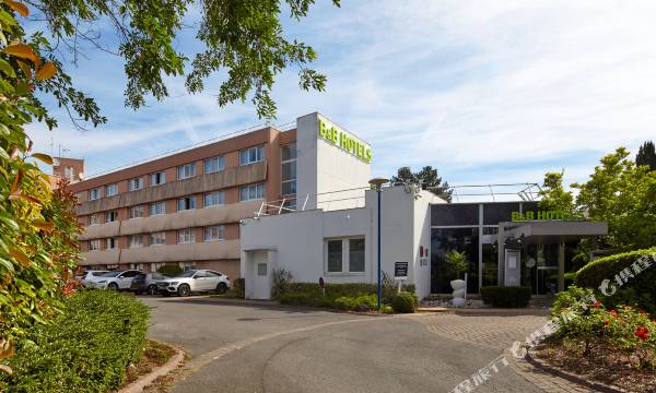 B&B Hotel Cergy Port 4 étoiles