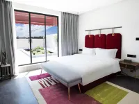Xi Zi LI Urban Select Hotel(ZiGong Larten Park) โรงแรมในซือกง