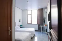 Wanjia Electric Sports Hotel - 2-Star