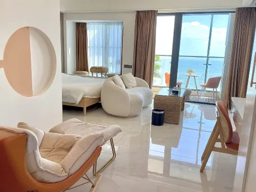 Floral Hotel·Nanao Green Water Blue Bay light luxury Hotel