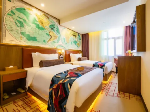 เจมส์ จอยส์ โคฟเฟเทล (ประตูเหนือของสถานีรถไฟซีอาน สถานีรถไฟใต้ดินประตูอันหยวน) โรงแรมใกล้อนุสรณ์สถานสํานักงานทหารถนนแปด